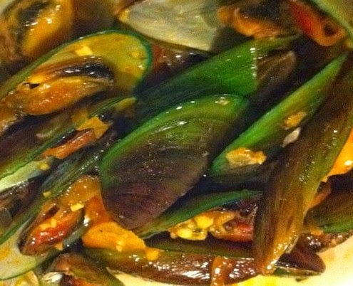 RESEP KERANG HIJAU SAUS PADANG PEDAS
